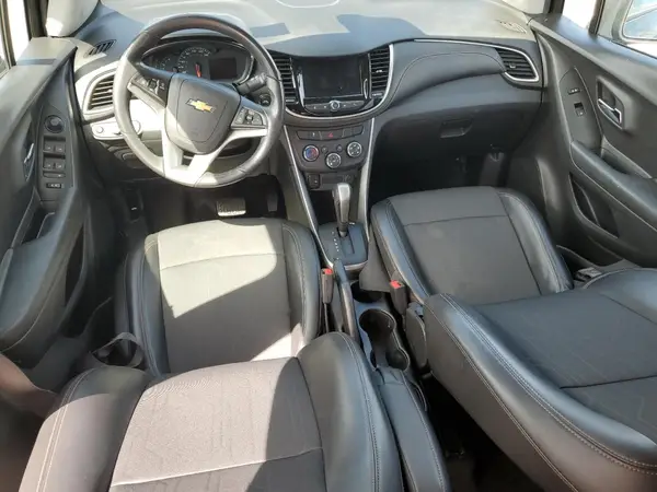 KL7CJPSM5NB560303 2022 CHEVROLET TRAX - Image 8