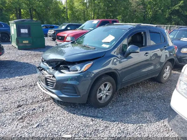 KL7CJPSM5NB560382 2022 CHEVROLET TRAX - Image 2