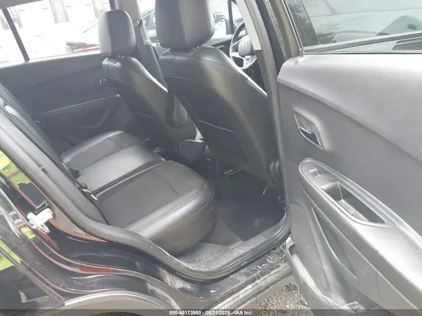 KL7CJPSM5NB562522 2022 CHEVROLET TRAX - Image 8