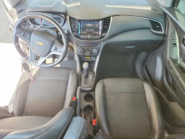 KL7CJPSM5NB564903 2022 CHEVROLET TRAX - Image 8