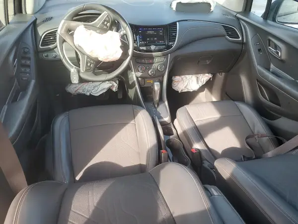 KL7CJPSM5NB565811 2022 CHEVROLET TRAX - Image 8