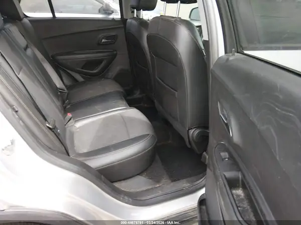 KL7CJPSM5NB567915 2022 CHEVROLET TRAX - Image 8