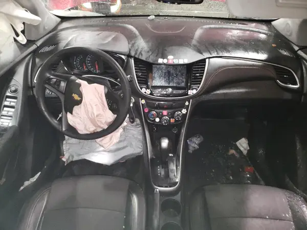 KL7CJPSM6MB364658 2021 CHEVROLET TRAX - Image 8