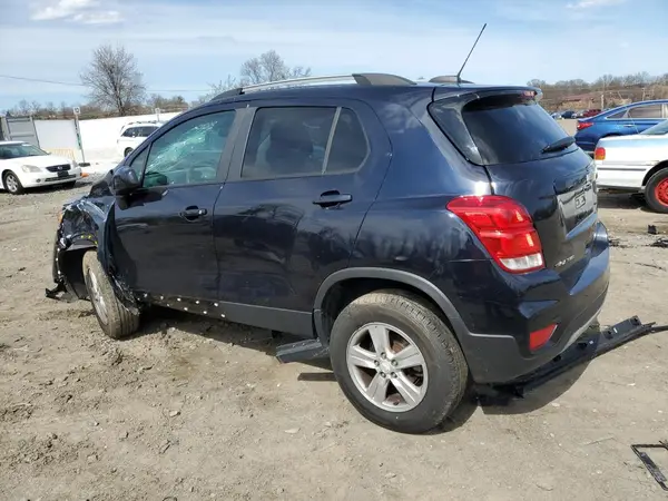 KL7CJPSM6MB372971 2021 CHEVROLET TRAX - Image 2