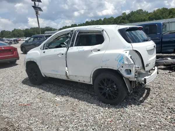 KL7CJPSM6NB501177 2022 CHEVROLET TRAX - Image 2