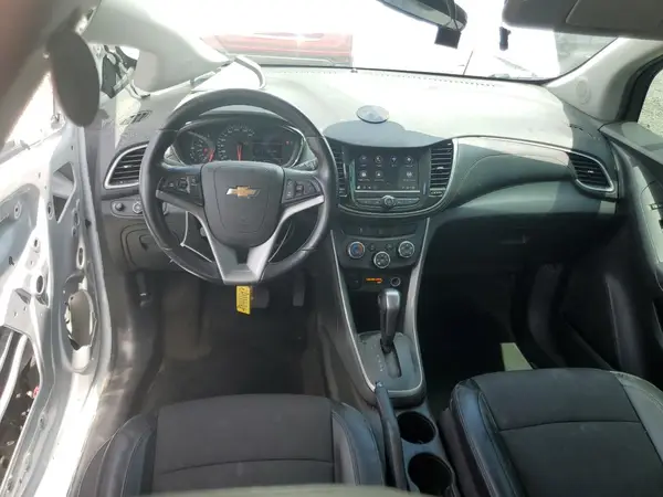 KL7CJPSM6NB501177 2022 CHEVROLET TRAX - Image 8