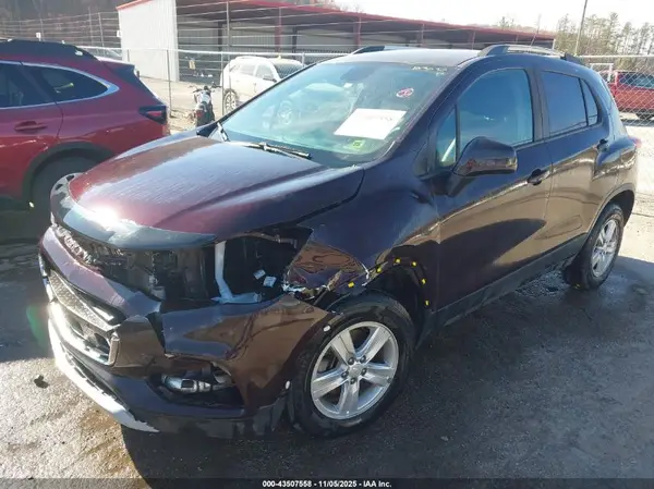 KL7CJPSM6NB510073 2022 CHEVROLET TRAX - Image 2