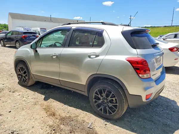 KL7CJPSM6NB516651 2022 CHEVROLET TRAX - Image 2