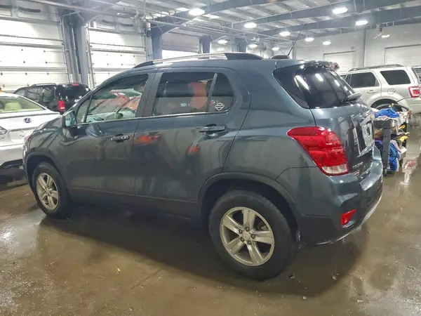KL7CJPSM6NB529190 2022 CHEVROLET TRAX - Image 2