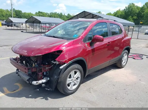 KL7CJPSM6NB529206 2022 CHEVROLET TRAX - Image 2