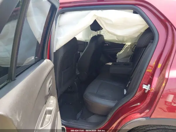 KL7CJPSM6NB529464 2022 CHEVROLET TRAX - Image 8