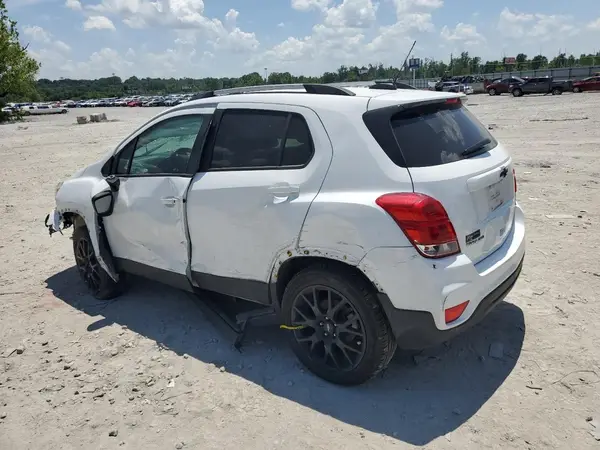 KL7CJPSM6NB534633 2022 CHEVROLET TRAX - Image 2