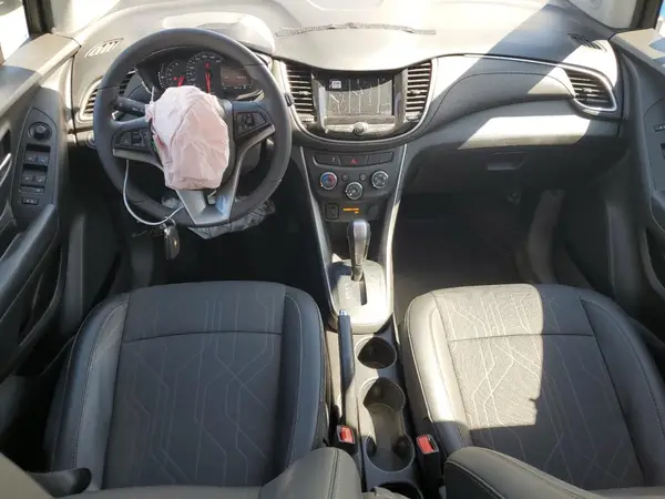 KL7CJPSM6NB557197 2022 CHEVROLET TRAX - Image 8