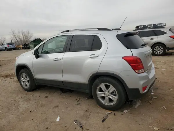 KL7CJPSM6NB558754 2022 CHEVROLET TRAX - Image 2