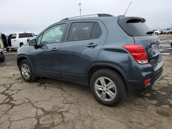 KL7CJPSM6NB561380 2022 CHEVROLET TRAX - Image 2