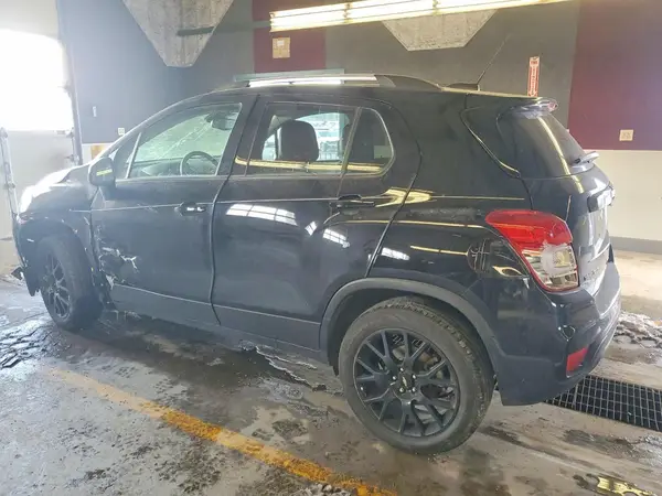 KL7CJPSM6NB561752 2022 CHEVROLET TRAX - Image 2
