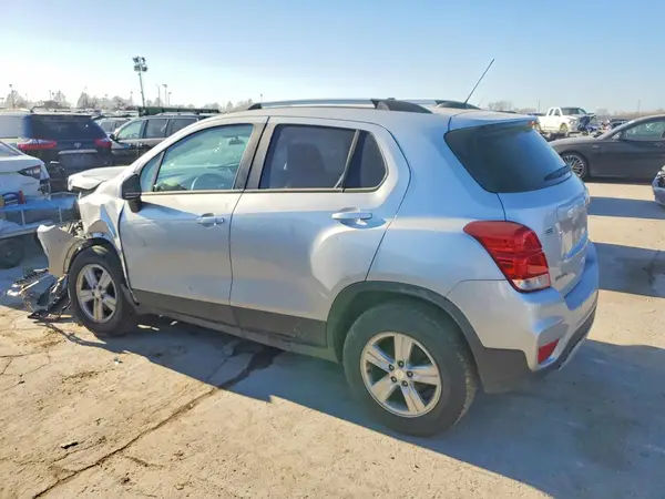 KL7CJPSM7MB364295 2021 CHEVROLET TRAX - Image 2