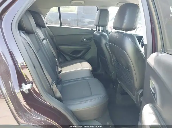 KL7CJPSM7MB369500 2021 CHEVROLET TRAX - Image 8