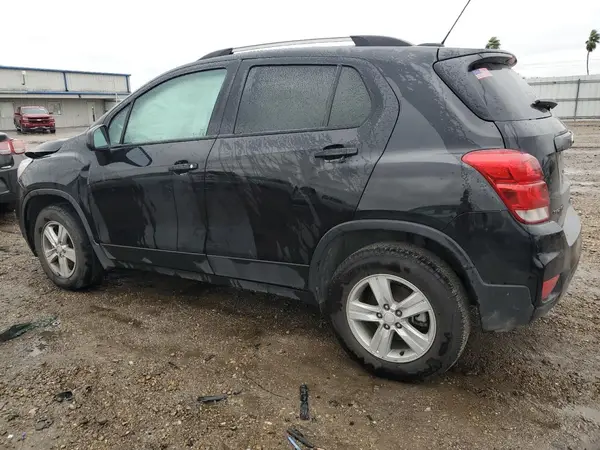 KL7CJPSM7MB371926 2021 CHEVROLET TRAX - Image 2