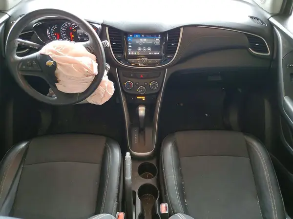 KL7CJPSM7MB372073 2021 CHEVROLET TRAX - Image 8