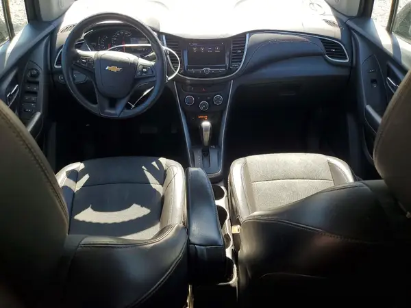 KL7CJPSM7MB372297 2021 CHEVROLET TRAX - Image 8