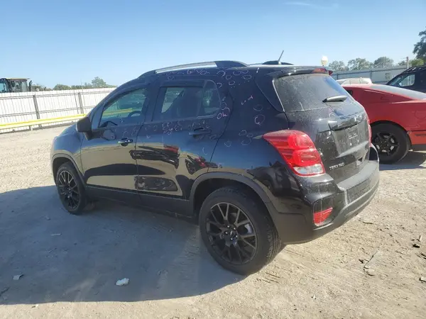 KL7CJPSM7NB502077 2022 CHEVROLET TRAX - Image 2