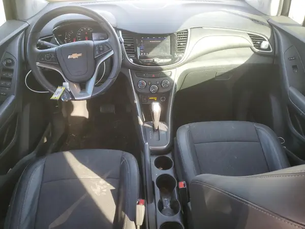 KL7CJPSM7NB502077 2022 CHEVROLET TRAX - Image 8