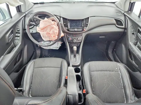 KL7CJPSM7NB505562 2022 CHEVROLET TRAX - Image 8