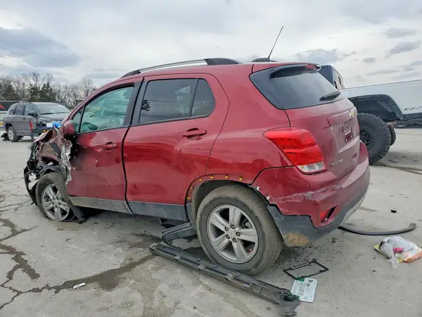 KL7CJPSM7NB507456 2022 CHEVROLET TRAX - Image 2