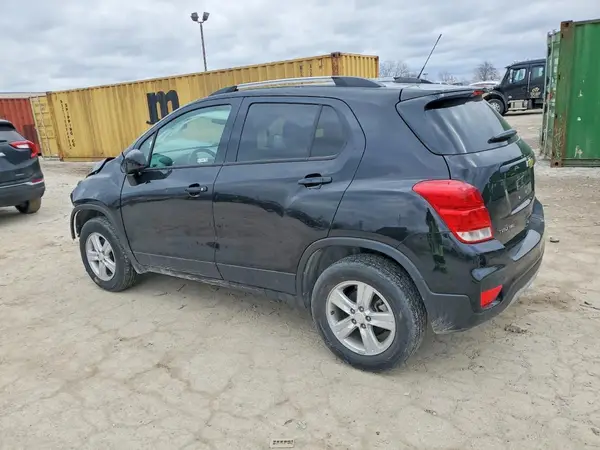 KL7CJPSM7NB516397 2022 CHEVROLET TRAX - Image 2