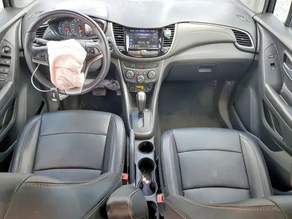 KL7CJPSM7NB520532 2022 CHEVROLET TRAX - Image 8