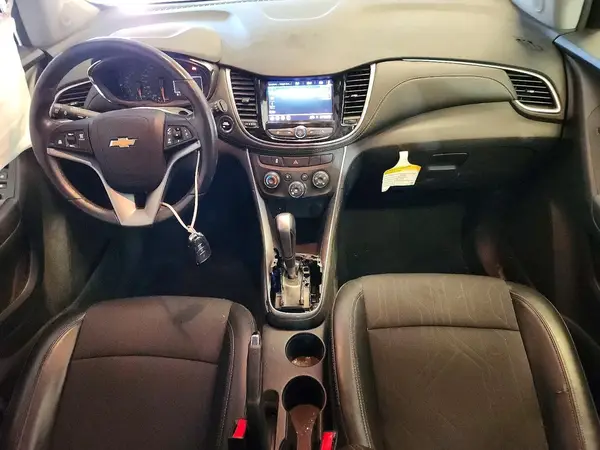 KL7CJPSM7NB520840 2022 CHEVROLET TRAX - Image 8