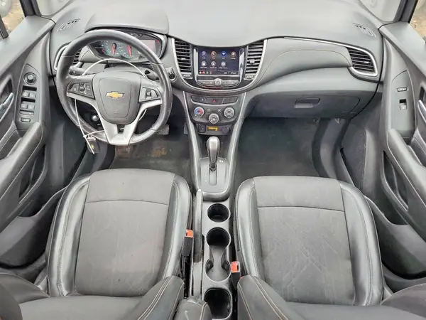 KL7CJPSM7NB533328 2022 CHEVROLET TRAX - Image 8