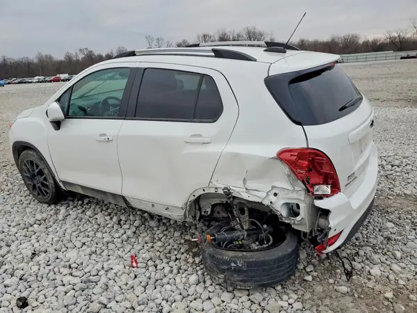 KL7CJPSM7NB566913 2022 CHEVROLET TRAX - Image 2