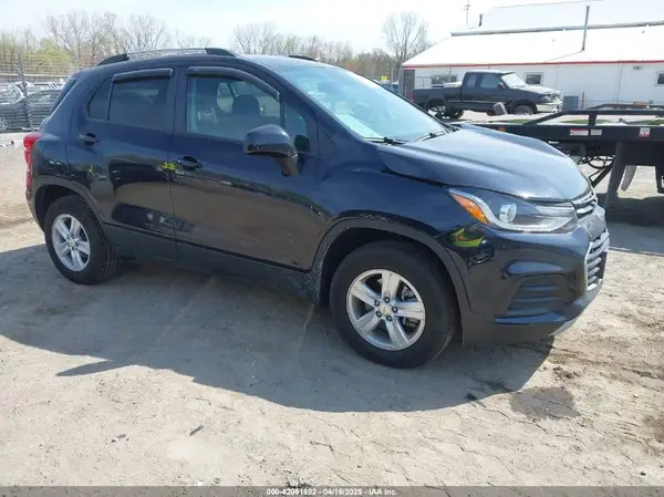 KL7CJPSM7NB568709 2022 CHEVROLET TRAX - Image 1