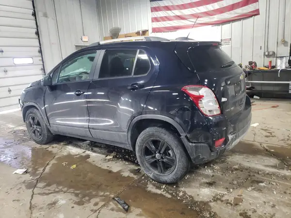 KL7CJPSM8MB364807 2021 CHEVROLET TRAX - Image 2