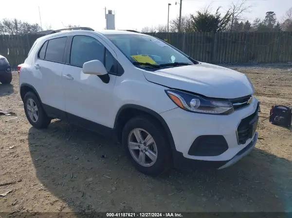 KL7CJPSM8MB374852 2021 CHEVROLET TRAX - Image 1