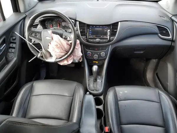 KL7CJPSM8NB508731 2022 CHEVROLET TRAX - Image 8