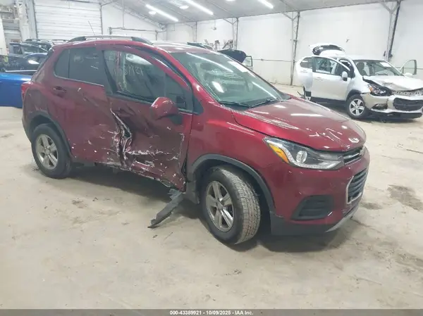 KL7CJPSM8NB526193 2022 CHEVROLET TRAX - Image 1