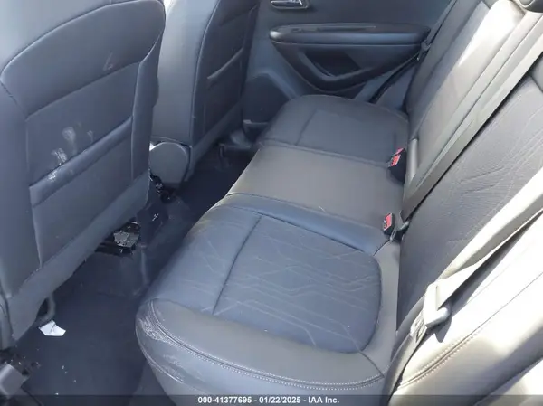 KL7CJPSM8NB528204 2022 CHEVROLET TRAX - Image 8