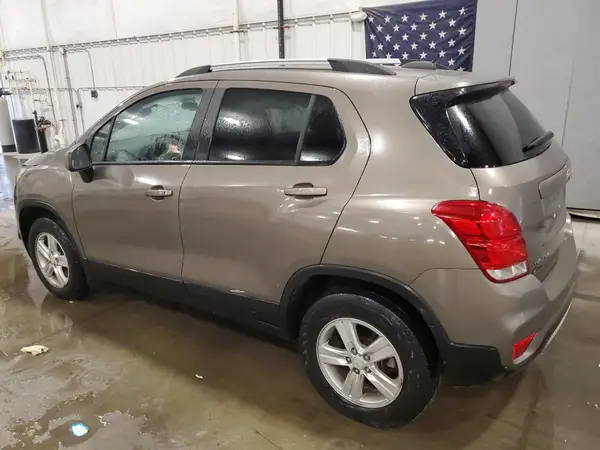 KL7CJPSM8NB528610 2022 CHEVROLET TRAX - Image 2