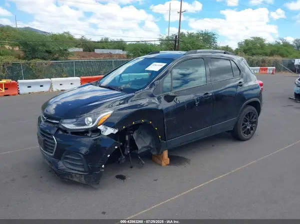 KL7CJPSM8NB529272 2022 CHEVROLET TRAX - Image 2