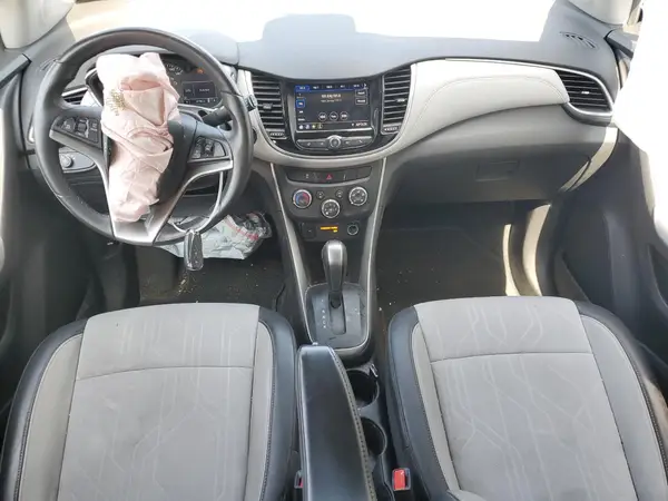 KL7CJPSM8NB541843 2022 CHEVROLET TRAX - Image 8