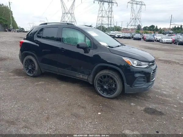 KL7CJPSM8NB551076 2022 CHEVROLET TRAX - Image 1