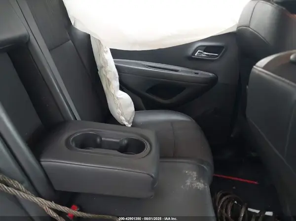 KL7CJPSM8NB551076 2022 CHEVROLET TRAX - Image 8