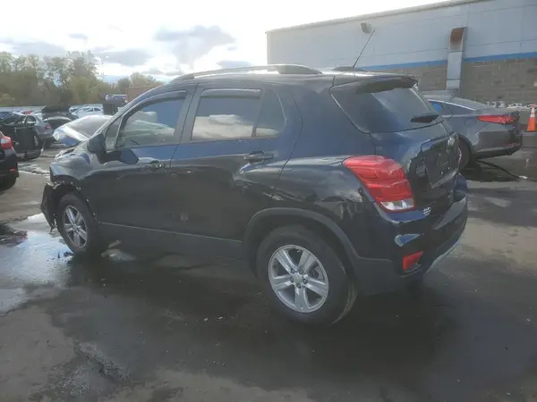 KL7CJPSM8NB564068 2022 CHEVROLET TRAX - Image 2