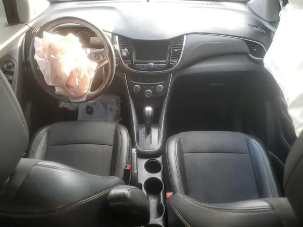 KL7CJPSM8NB564068 2022 CHEVROLET TRAX - Image 8