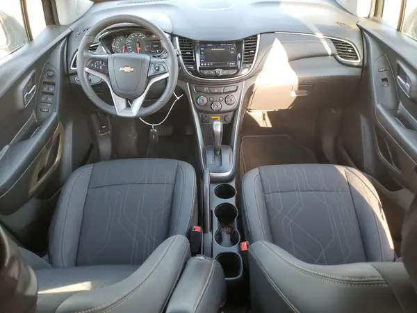 KL7CJPSM8NB568735 2022 CHEVROLET TRAX - Image 8