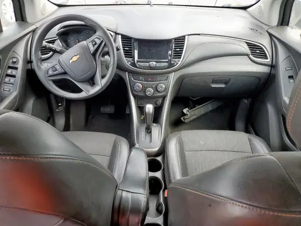KL7CJPSM9MB370647 2021 CHEVROLET TRAX - Image 8