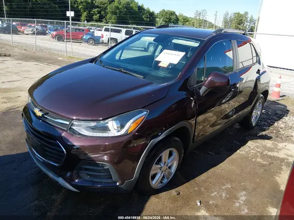 KL7CJPSM9MB371149 2021 CHEVROLET TRAX - Image 2